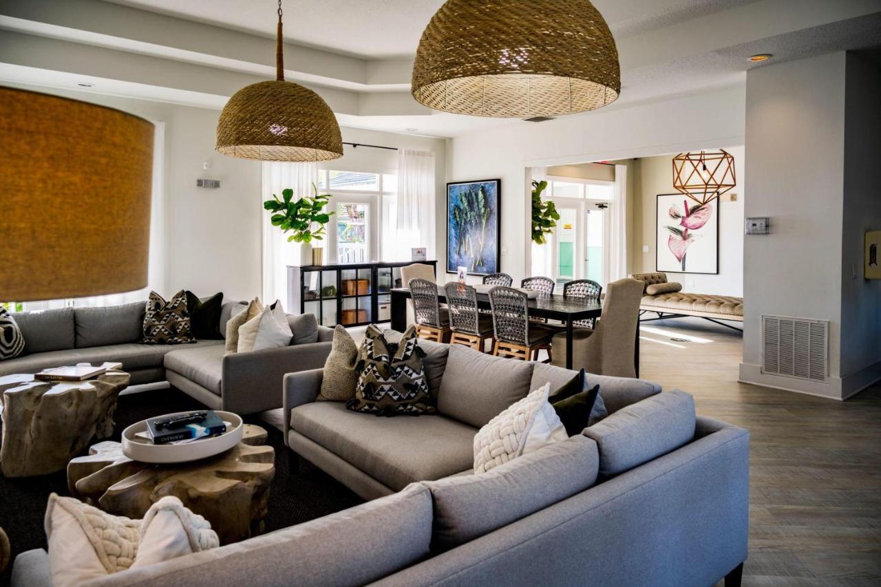 Апартаменты Scenic And Vibrant 1Br With Balcony Gym Pool Брадентон Экстерьер фото